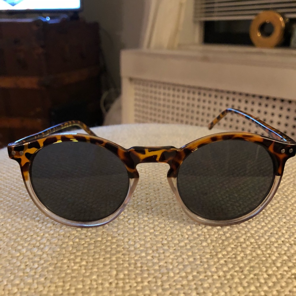 Tortoise Two-toned Sunglasses